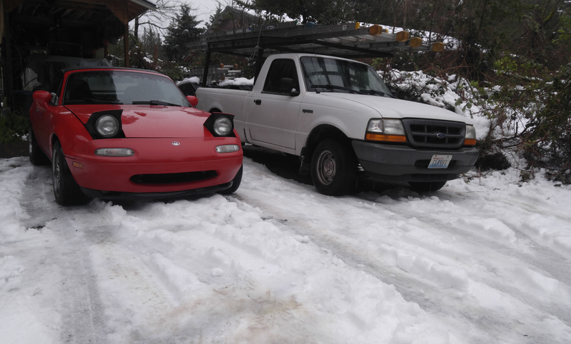 Illustration for article titled Some chilly weather? It's... S'no problem! (also, meet my Ford Ranger)